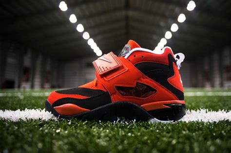 Nike Air Diamond Turf "Challenge Red" | Nike air diamond turf