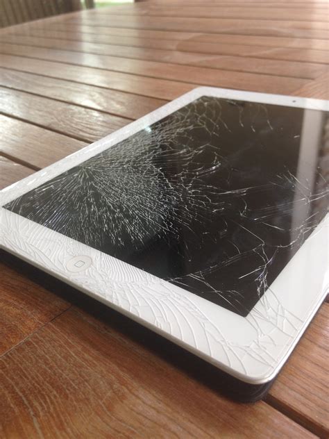 Broken iPad Screen in Dubai?