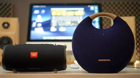 Harman Kardon Aura Studio 2 Vs Jbl Charge 3 - Gallery