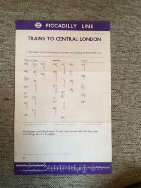 LONDON UNDERGROUND PICCADILLY Line - Trains To Central London 1980 Timetable £3.99 - PicClick UK