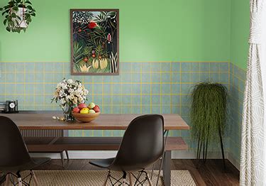 Textured Paint Design for a Small Dining Room
