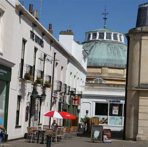 Rotunda Tavern, Montpellier Street, Cheltenham - Glo'shire Pubs & Breweries