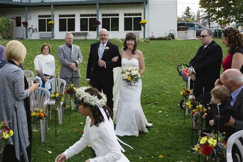 Wedding at the Cove Inn, Westport - Prince Edward County Photographer ...