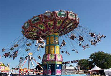 Hot Springs and Creepy Carnival Rides | robotthoughts