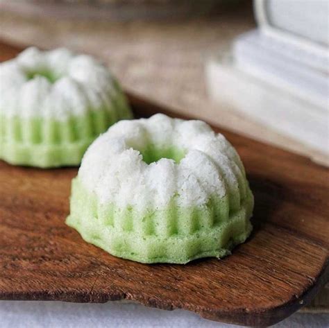 Resep Kue Putu Ayu yang Lembut dan Empuk, Teman Ngopi!