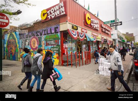 Supermarket with mural in the Brownsville neighborhood of Brooklyn in ...