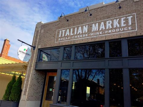 Peek inside the new Italian Market opening in the '07