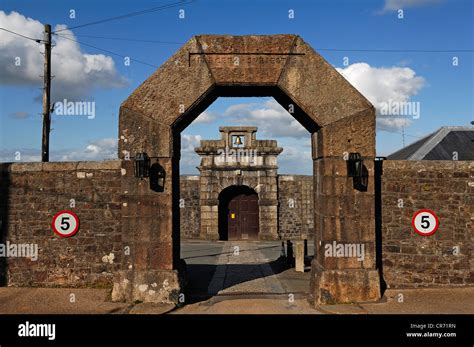 Dartmoor prison dartmoor prison hi-res stock photography and images - Alamy