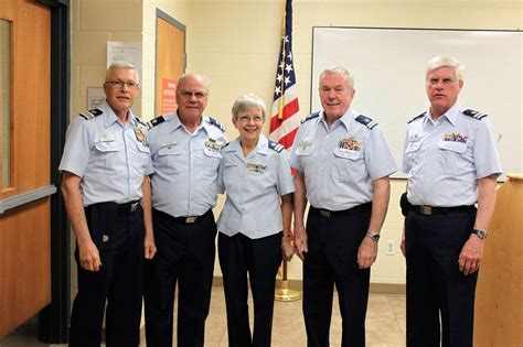 5 Coast Guard Auxiliary members awarded for 4,000 hours of service ...