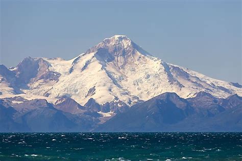 Redoubt Volcano, Alaska - WorldAtlas