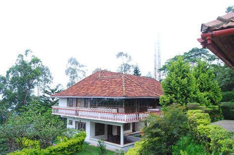 WOOD PALACE HERITAGE RESORT | Kuttikkanam Resort BOOK @ ₹1