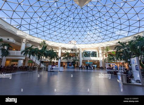 Dome inside of the Marina Mall in Kuwait City Stock Photo, Royalty Free Image: 77356943 - Alamy