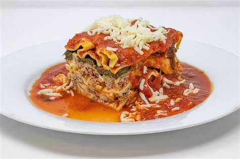 Meat & Spinach Lasagna - The Urban Taste The Urban Taste