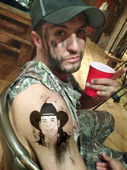 Luke Bryan's Blake Shelton Tattoo for April Fools Day : People.com