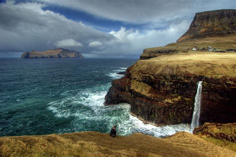 Gasadalur Waterfall #1 by Photo ©tan Yilmaz