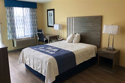 Days Inn by Wyndham Cape Carteret near Emerald Isle | Cape Carteret, NC Hotels