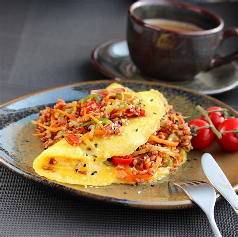 Omelette garnie extra riz @ http://qc.allrecipes.ca | Recipes, Omelet ...