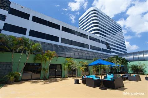 EMBASSY SUITES BY HILTON WEST PALM BEACH CENTRAL - Updated 2024 Prices & Hotel Reviews (FL)