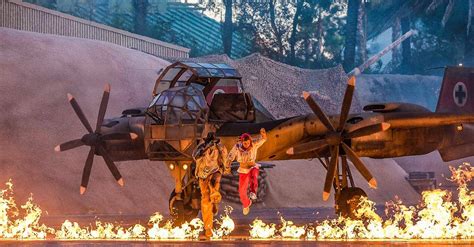 8 Totally Cool Things About Indiana Jones Epic Stunt Spectacular! At ...