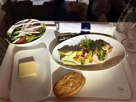 Review: Lufthansa Business Class 747-8 (MEX-FRA)