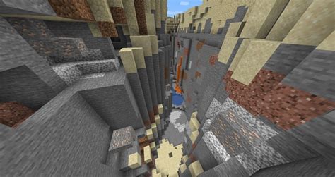 Where does iron spawn in Minecraft?