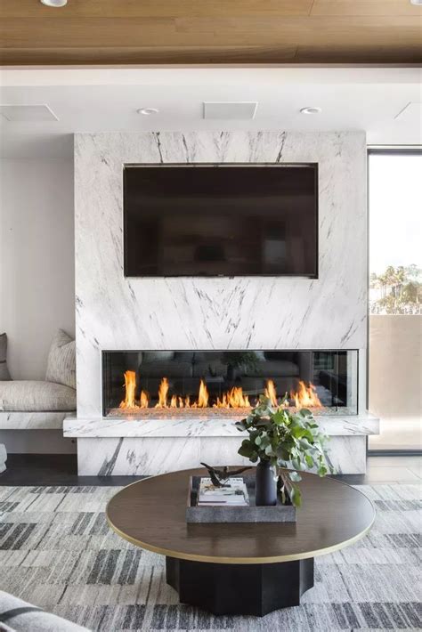 13 Comfortable Modern Fireplace Design - Futurian | Minimalist fireplace, Contemporary fireplace ...