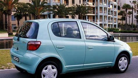 Toyota Echo Hatchback - reviews, prices, ratings with various photos