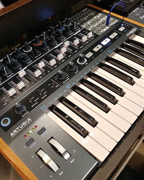 Arturia – Synthesizer Online