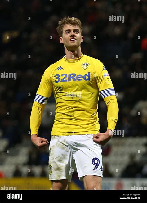 Patrick Bamford Celebration : Leeds Fans React To Bamford Tweet ...