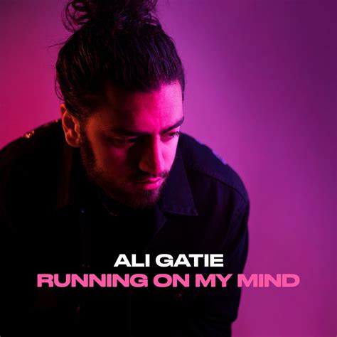 Ali Gatie presentó su potente track “Running On My Mind.”