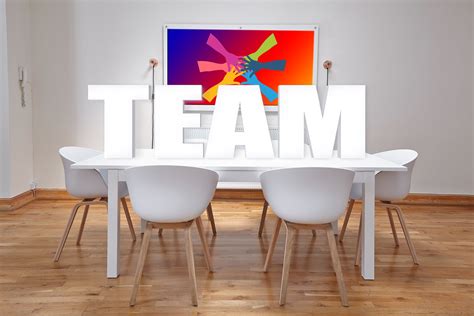 Building a Team Culture (With Steps and Tips) - Making Teams