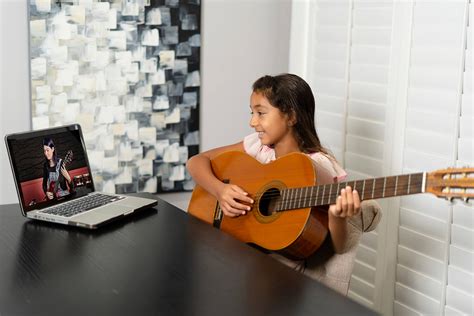 Rock 101 Music Program (Ages 8-13) | School of Rock