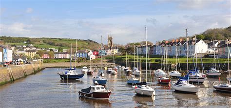 Aberaeron Guide | Coast and Country Holidays