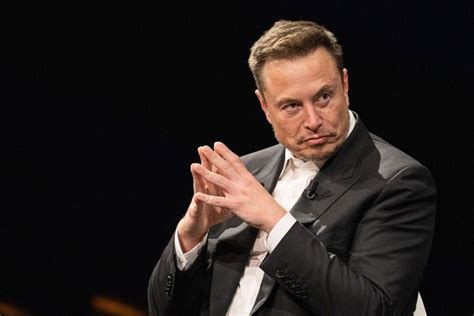 Musk Unveils xAI in New Bid to Rival Startup OpenAI