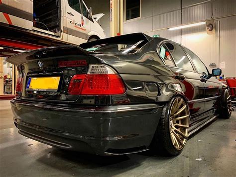 BMW E46 SEDAN DRAG WING - CLIQTUNING