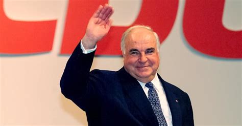 Helmut Kohl Biography