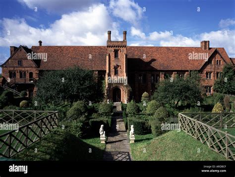 Hatfield Old Palace High Resolution Stock Photography and Images - Alamy