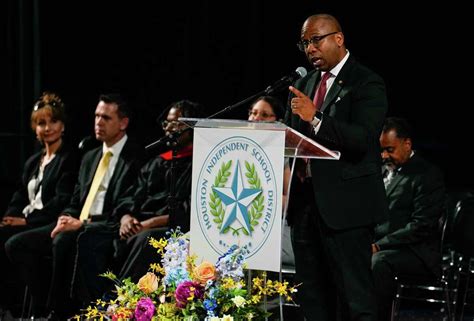 Houston ISD Superintendent Millard House II gives keynote at CVHS grad