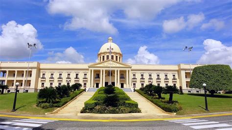 El Palacio Nacional donde hay la parte esecutiva de el poder en Republica Dominicana. | Mansions ...