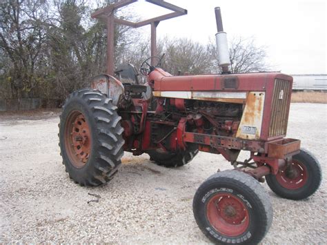 International Harvester 706 – B&M Tractor Parts