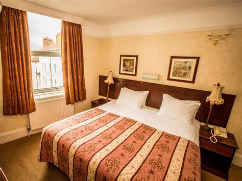 Queens Hotel in Portsmouth - Room Deals, Photos & Reviews