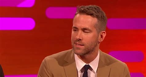 The Graham Norton Show: Ryan Reynolds hace impresionante voz para 'Trailer Guy' - Videos - Metatube