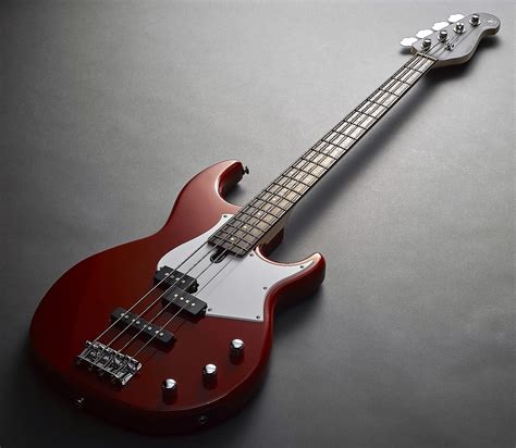 Yamaha 6 String Bass Guitar