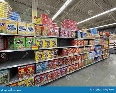 Walmart Grocery Store Interior Cereal Aisle Side View Editorial ...