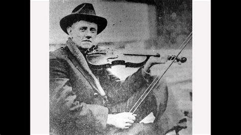 Fiddlin' John Carson & His Virginia Reelers-Going Down To Cripple Creek - YouTube