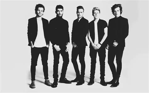 You And I Fragrance Promo Pics - One Direction - One Direction ...