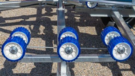 What Size Are Boat Trailer Wheels? Find Out! - Tiresgym.com