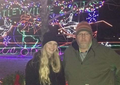 27 Best Christmas Lights in Minnesota 2023