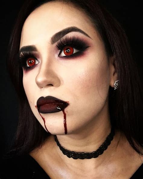 #halloweenmakeup in 2020 | Cute halloween makeup, Vampire makeup ...