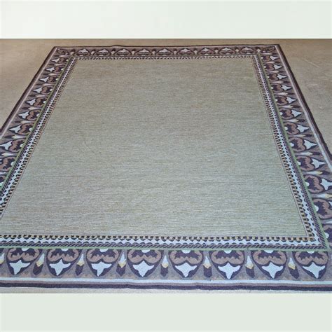 Frontgate Hooked Indoor Outdoor Area Rug | EBTH